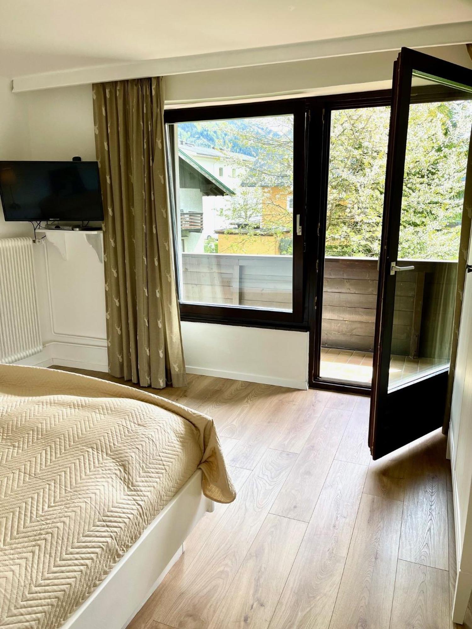 באד הופגסטין Gastuna Suites מראה חיצוני תמונה